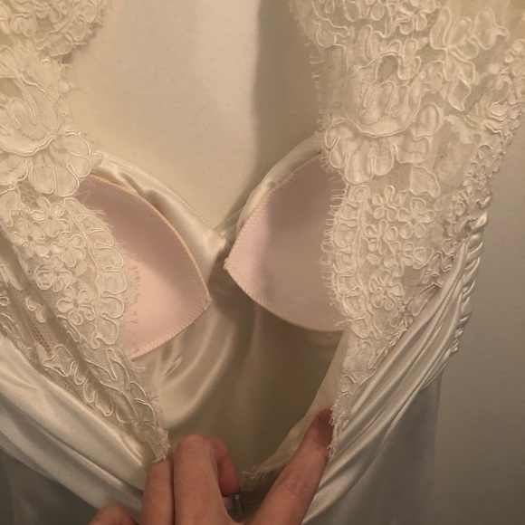 Wedding dress. Paloma Blanca. Size 8. Altered. - Picture 14 of 14